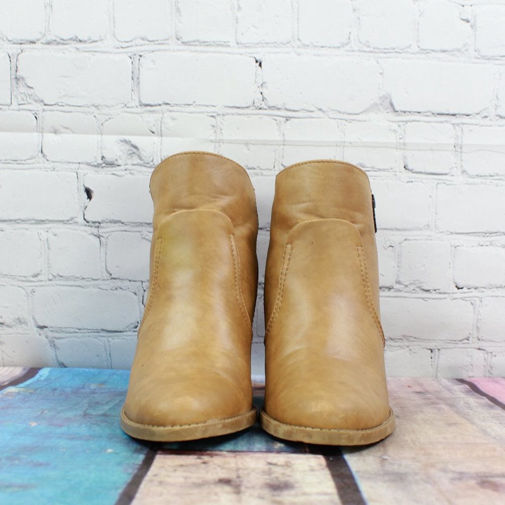 Dolce Vita Brown Leather Side Zipper High Heel Ankle Booties Size 8.5 - Picture 4 of 9
